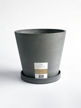 Load image into Gallery viewer, Zenpots 20cm Pot with Catch Plate